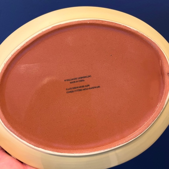 Hallmark dog dish - Picture 2 of 2